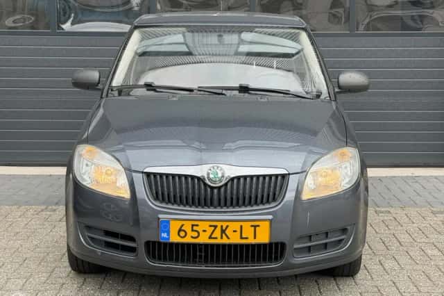Škoda Fabia (2008) thumbnail 2