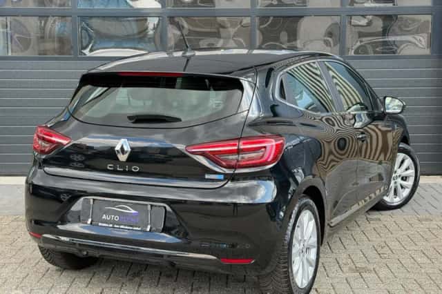 Renault Clio (2023) thumbnail 4