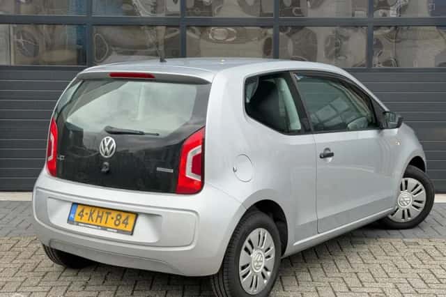 Volkswagen Up! (2013) thumbnail 6