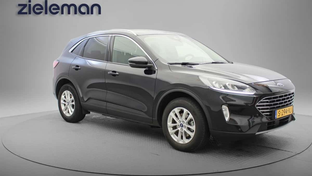 Ford Kuga (2023) — foto 1