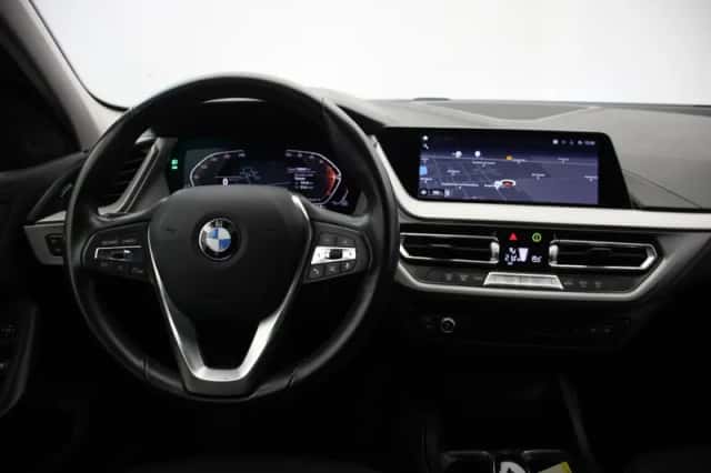 BMW 1-Serie (2022) thumbnail 3
