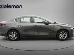 Mazda 3 (2022) thumbnail 12