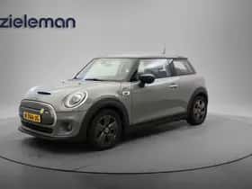 MINI Cooper (2020) thumbnail 16