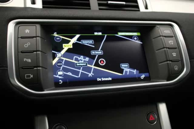 Land Rover Range Rover Evoque (2016) thumbnail 5