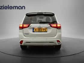 Mitsubishi Outlander (2021) thumbnail 20