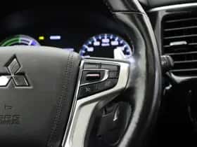 Mitsubishi Outlander (2021) thumbnail 25