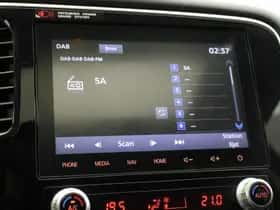 Mitsubishi Outlander (2021) thumbnail 31