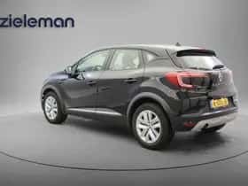 Renault Captur (2021) thumbnail 2