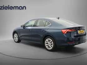 Škoda Octavia (2021) thumbnail 2