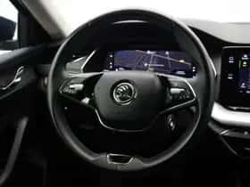 Škoda Octavia (2021) thumbnail 17