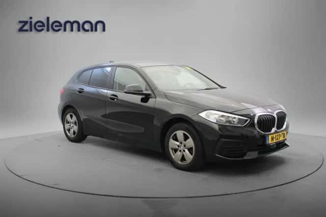 BMW 1-Serie (2022) thumbnail 1