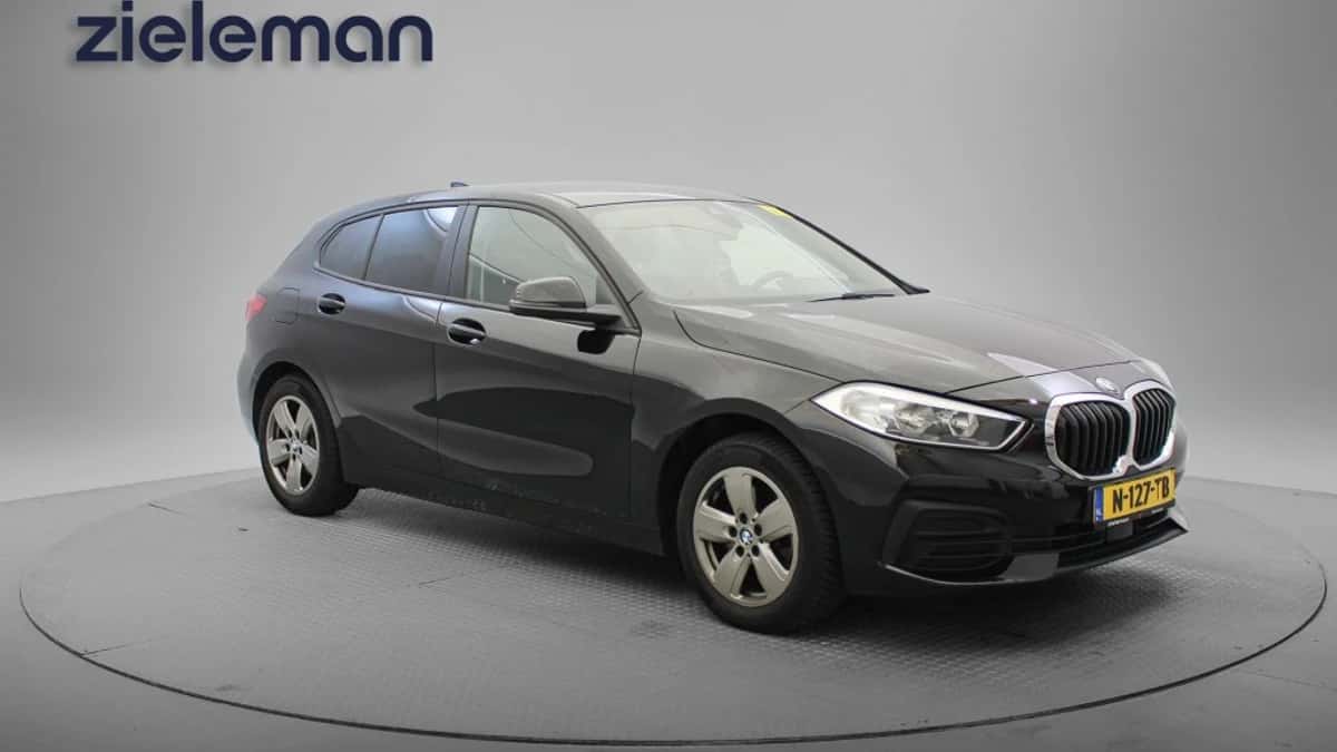 BMW 1-Serie (2022) — foto 1