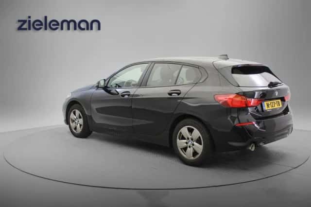 BMW 1-Serie (2022) thumbnail 2