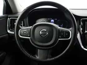 Volvo V60 (2021) thumbnail 18
