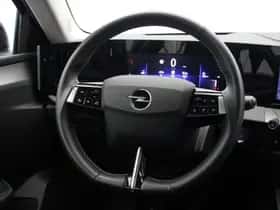 Opel Astra (2023) thumbnail 18