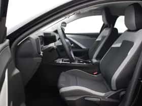 Opel Astra (2023) thumbnail 7