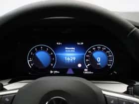 Volkswagen Golf (2021) thumbnail 21