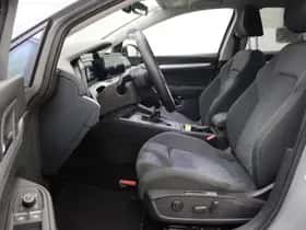 Volkswagen Golf (2021) thumbnail 6