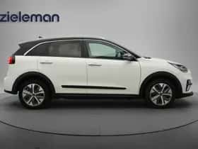 Kia Niro EV (2022) thumbnail 17