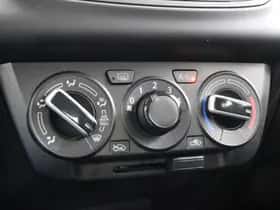 Suzuki Swift (2023) thumbnail 23