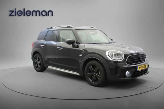 MINI Countryman (2022) thumbnail 1