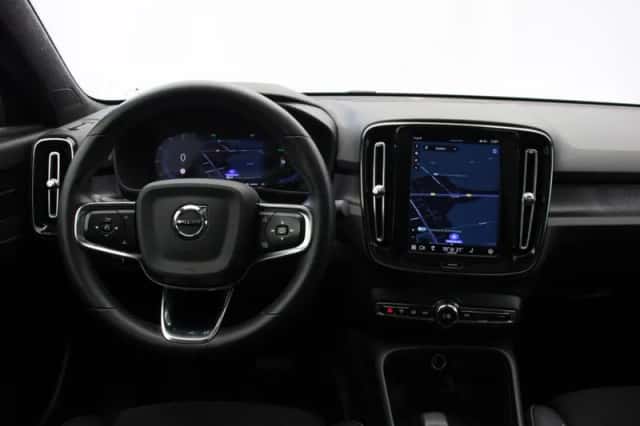 Volvo C40 (2021) thumbnail 4