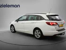 Opel Astra (2021) thumbnail 2