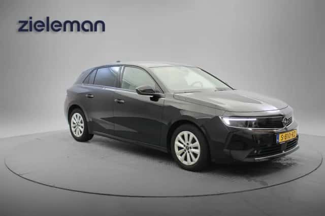 Opel Astra (2023) thumbnail 1