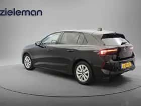 Opel Astra (2023) thumbnail 3