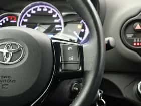 Toyota Yaris (2018) thumbnail 18