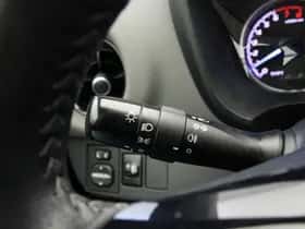 Toyota Yaris (2018) thumbnail 20
