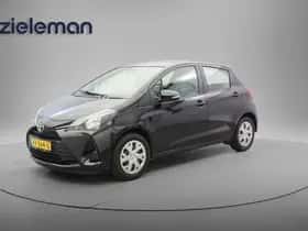 Toyota Yaris (2018) thumbnail 10