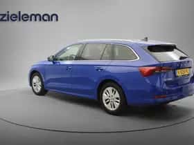 Škoda Octavia (2021) thumbnail 2