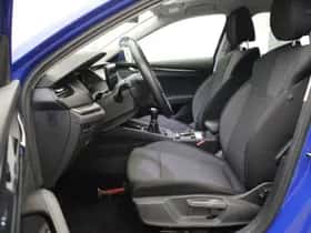 Škoda Octavia (2021) thumbnail 5