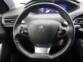 Peugeot 308 (2021) thumbnail 17