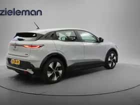Renault Mégane E-Tech (2023) thumbnail 13