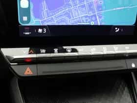 Renault Mégane E-Tech (2023) thumbnail 25