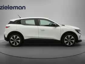 Renault Mégane E-Tech (2022) thumbnail 13