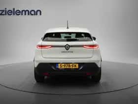 Renault Mégane E-Tech (2022) thumbnail 15