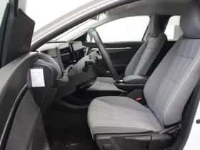 Renault Mégane E-Tech (2022) thumbnail 7