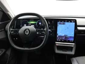 Renault Mégane (2022) thumbnail 4