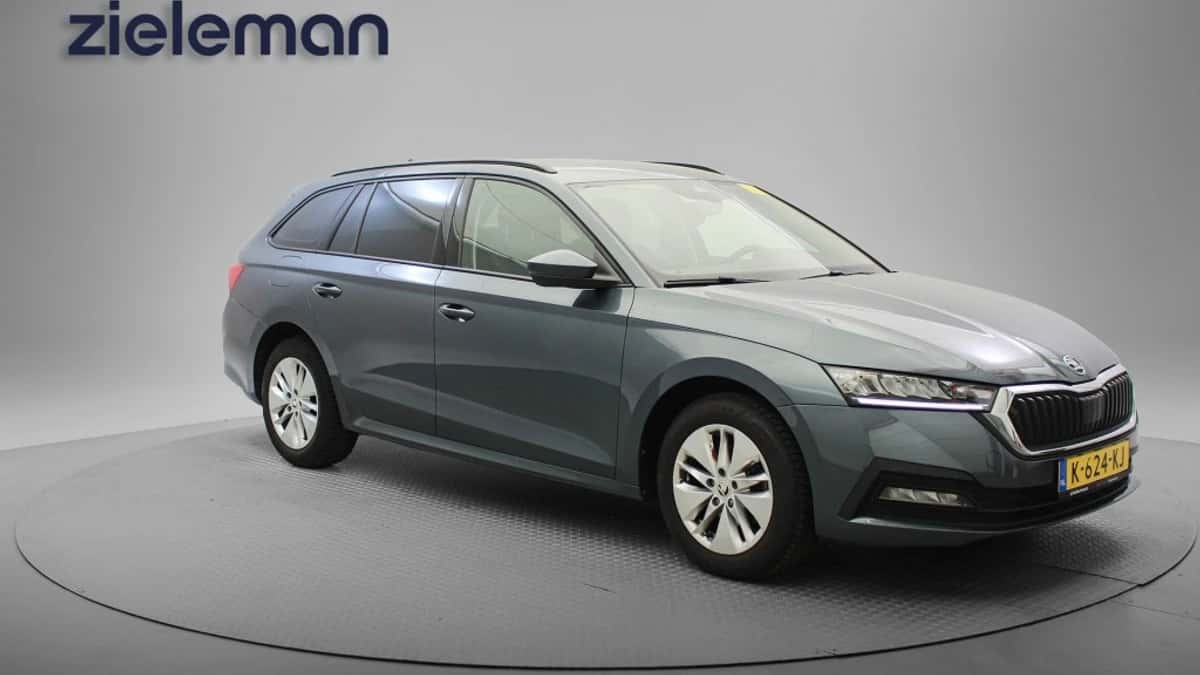 Škoda Octavia (2021) — foto 1