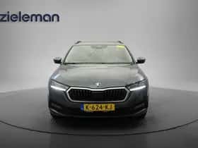 Škoda Octavia (2021) thumbnail 11