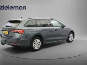 Škoda Octavia (2021) thumbnail 13