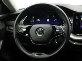 Škoda Octavia (2021) thumbnail 17