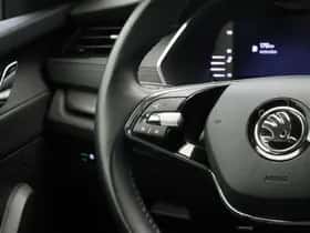 Škoda Octavia (2021) thumbnail 18
