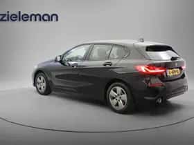 BMW 1-Serie (2021) thumbnail 2