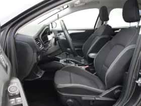 Ford Focus (2019) thumbnail 6
