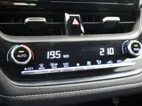 Toyota Corolla (2021) thumbnail 25