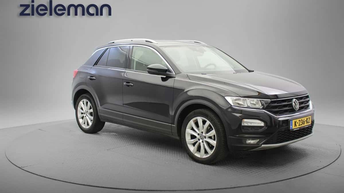 Volkswagen T-Roc (2021) — foto 1